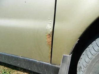 Чем обработать рыжики на кузове автомобиля?