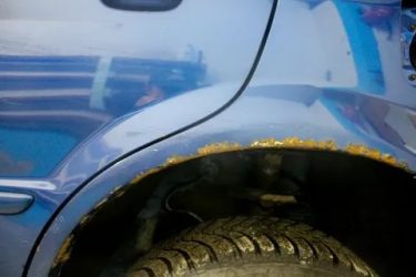 Чем обработать рыжики на кузове автомобиля?