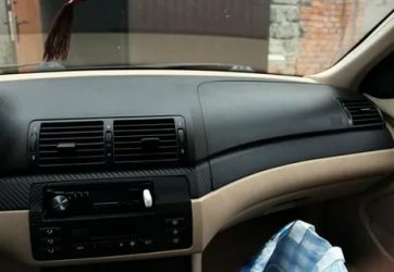 Чем покрасить панель в машине?