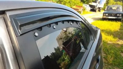 Как крепить ветровики на авто?