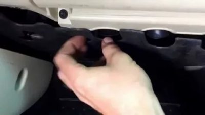 Как поменять салонный фильтр на фольксваген тигуан?