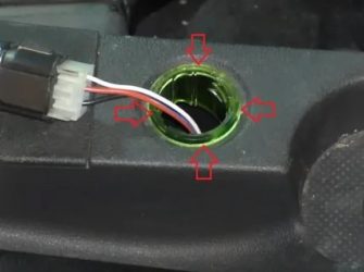 Как разобрать прикуриватель на приоре?