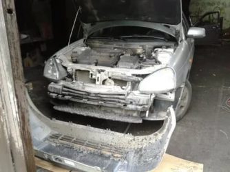 Как снимается передний бампер на приоре?
