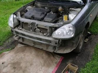 Как снимается передний бампер на приоре?