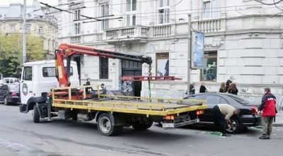 Могут ли эвакуировать заведенную машину?