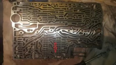 Почему АКПП пинается на горячую?