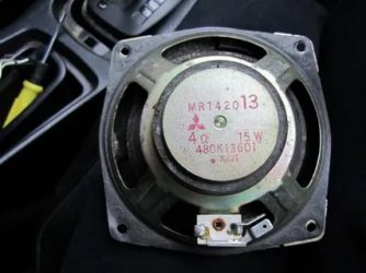 Почему хрипят динамики в авто?