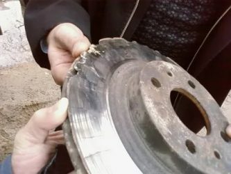 При каком износе нужно менять тормозные диски?