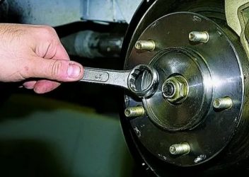 Регулировка подшипника передней ступицы нива шевроле
